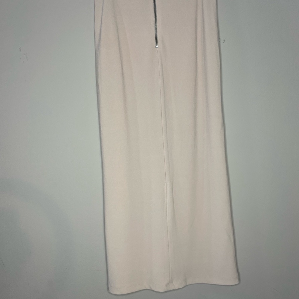 Alice Olivia Air front slit beige pencil skirt. - Picture 6 of 9